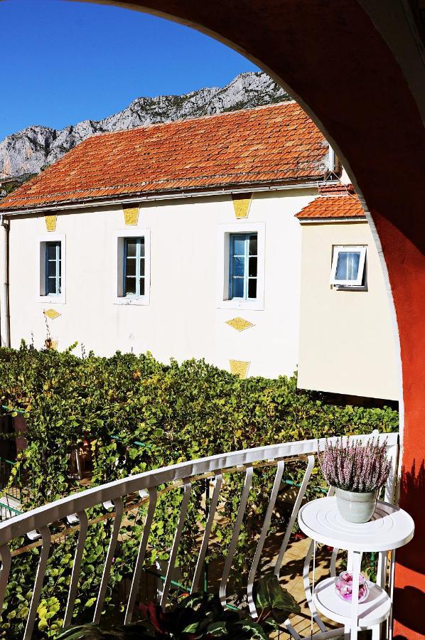 Roso Appartement Gradac  Buitenkant foto